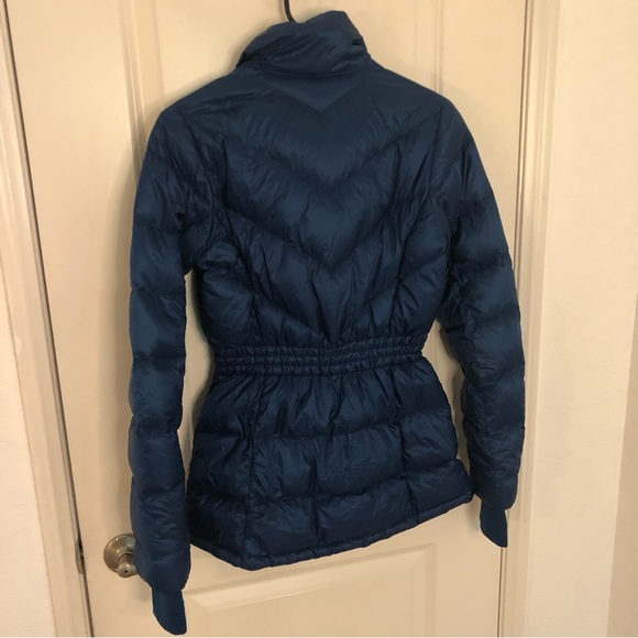 Athleta EUC Banner Peak Down Coat in peacock blue puffer jacket Fitted Sz XXS - Picture 10 of 16